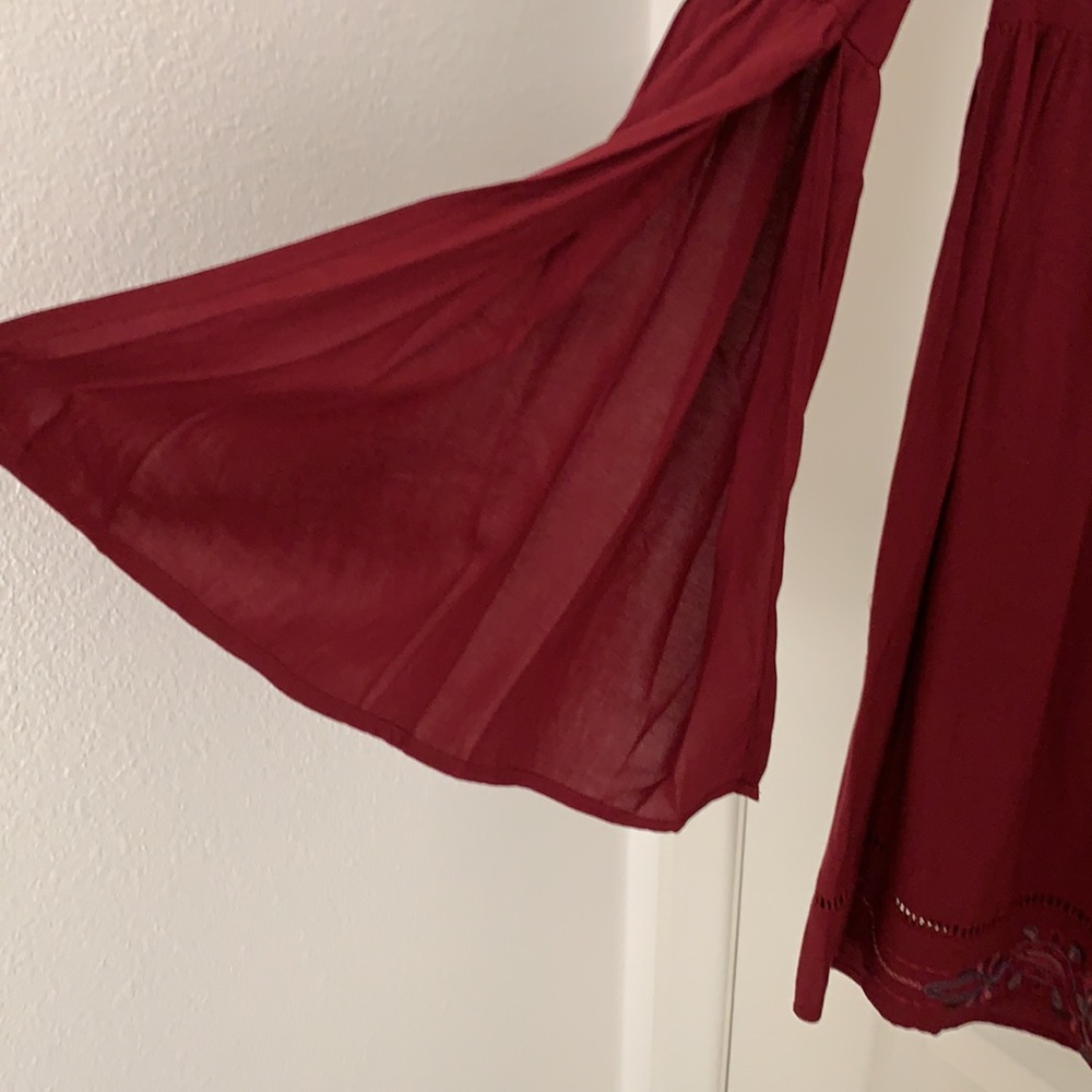 Knox Rose Boho embroidered dress with Juliet slit sleeves. - Picture 5 of 8